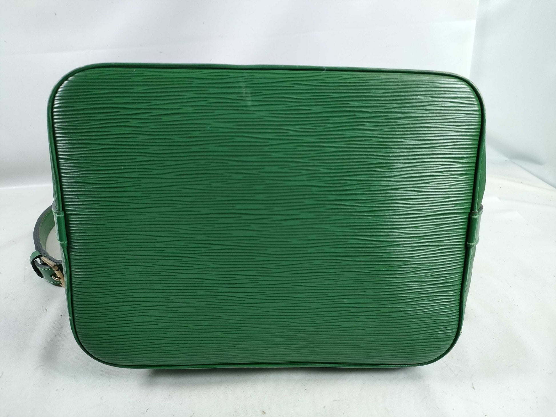 LOUIS VUITTON Epi Noe Shoulder Bag