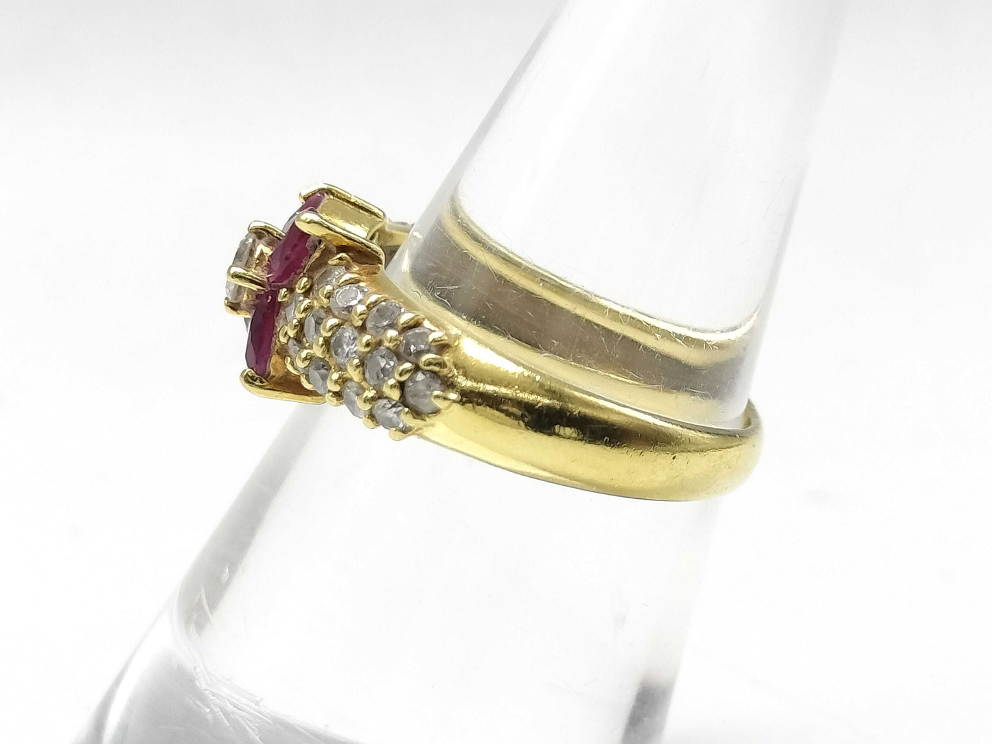 R 0.82ct D 0.52ct K18 4.1g Ring 