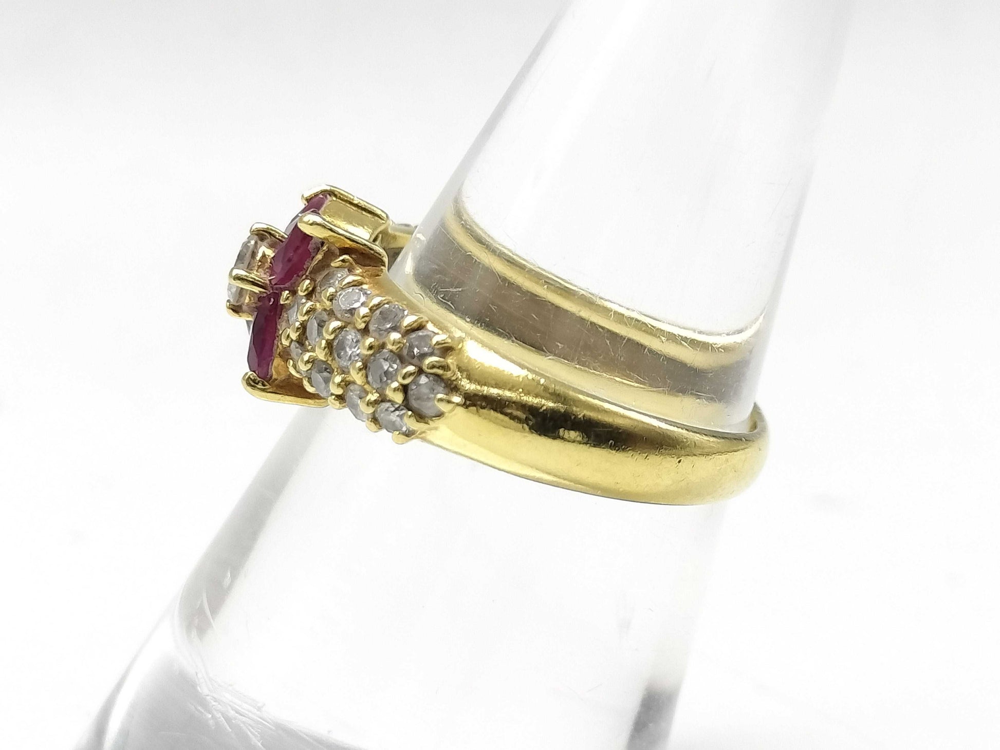 R 0.82ct D 0.52ct K18 4.1g Ring 