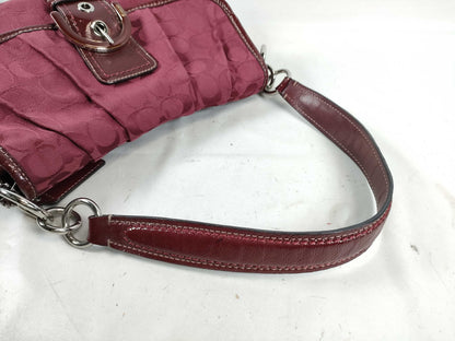 COACH Signature F17093 Shoulder Bag