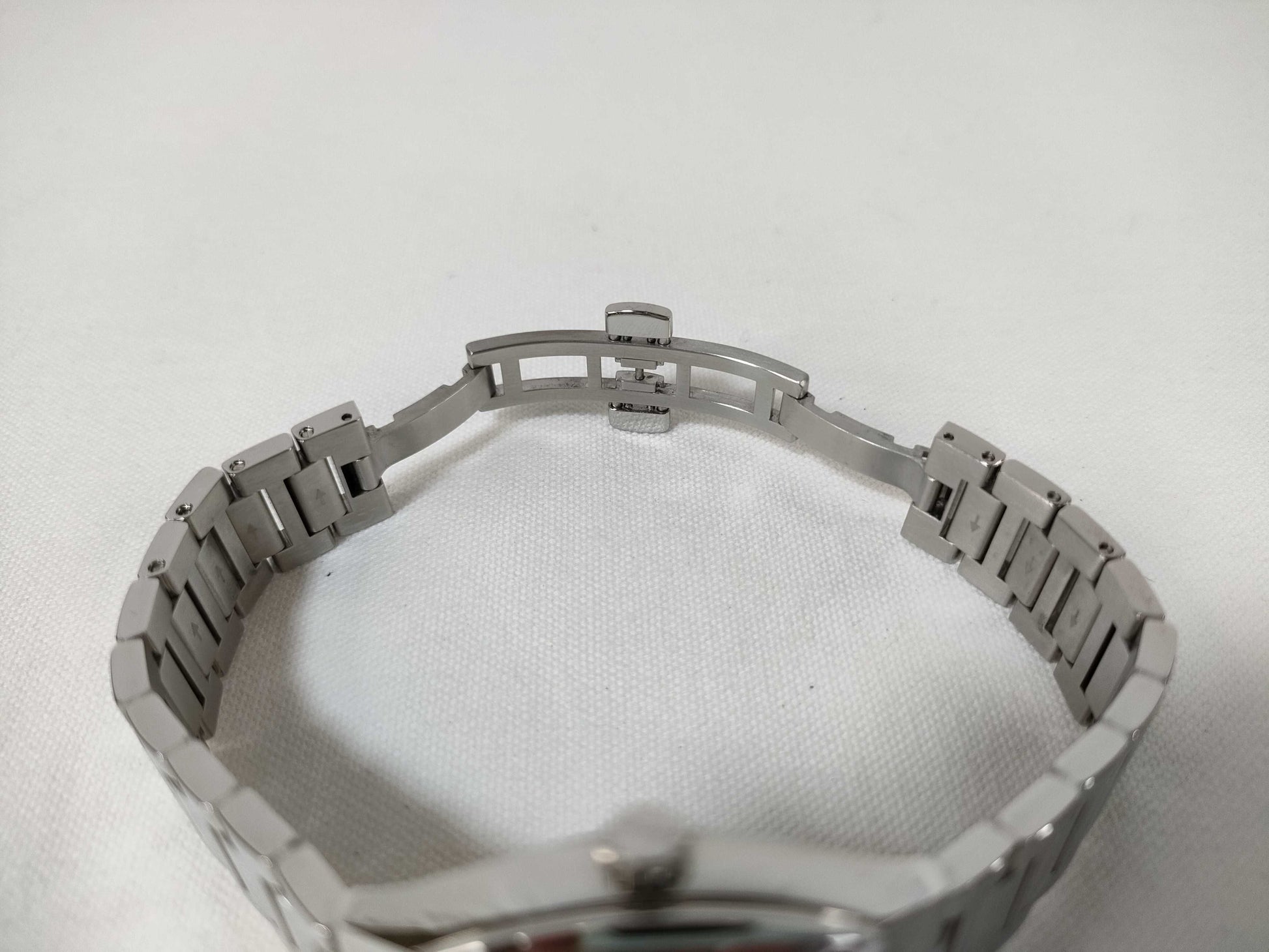 GUCCI 142.5 Women's Quartz Watch