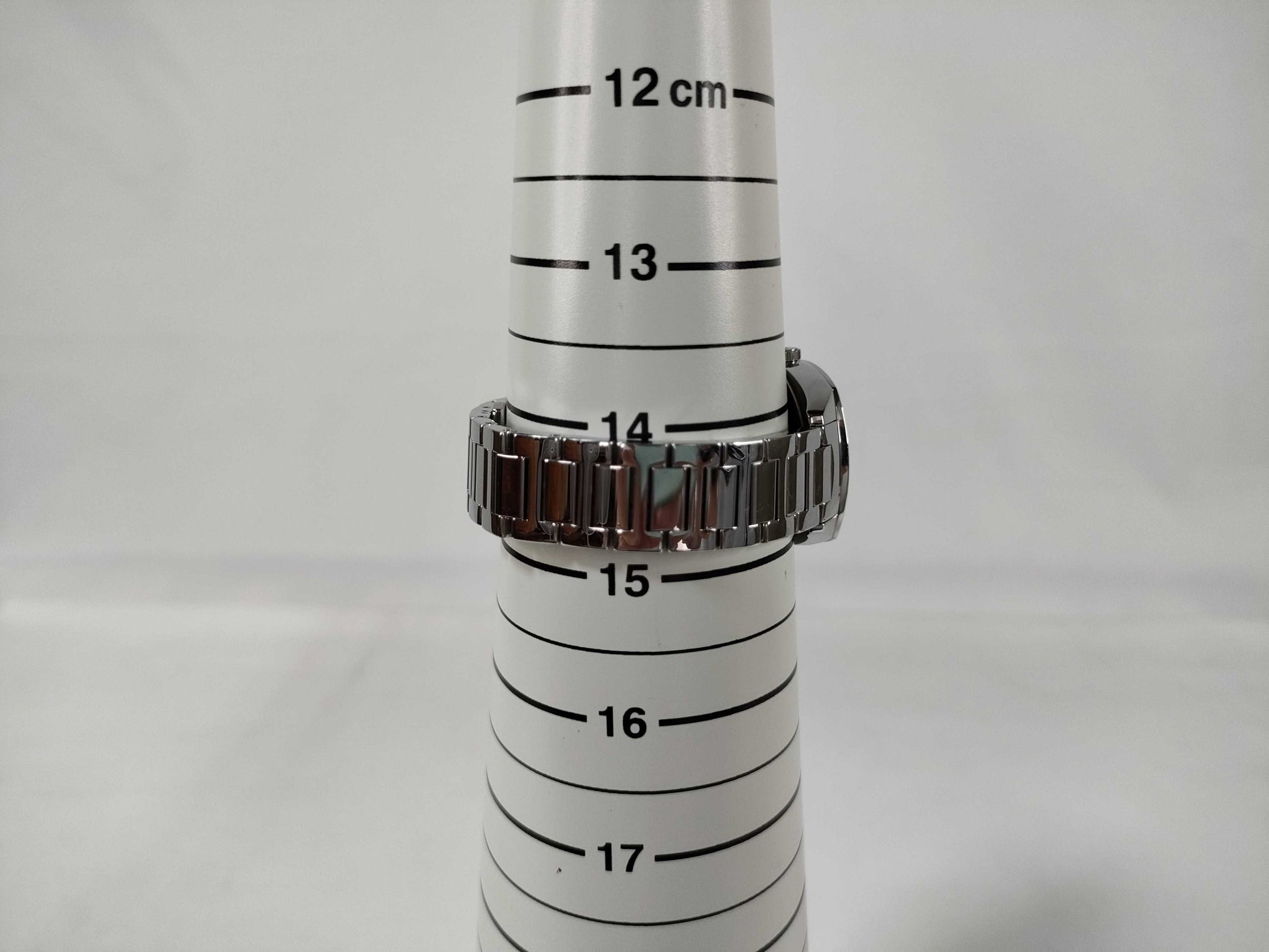 GUCCI 142.5 Women's Quartz Watch