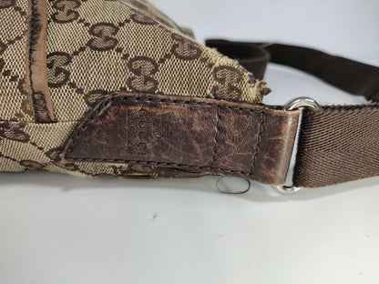 GUCCI GG Canvas Shoulder Bag