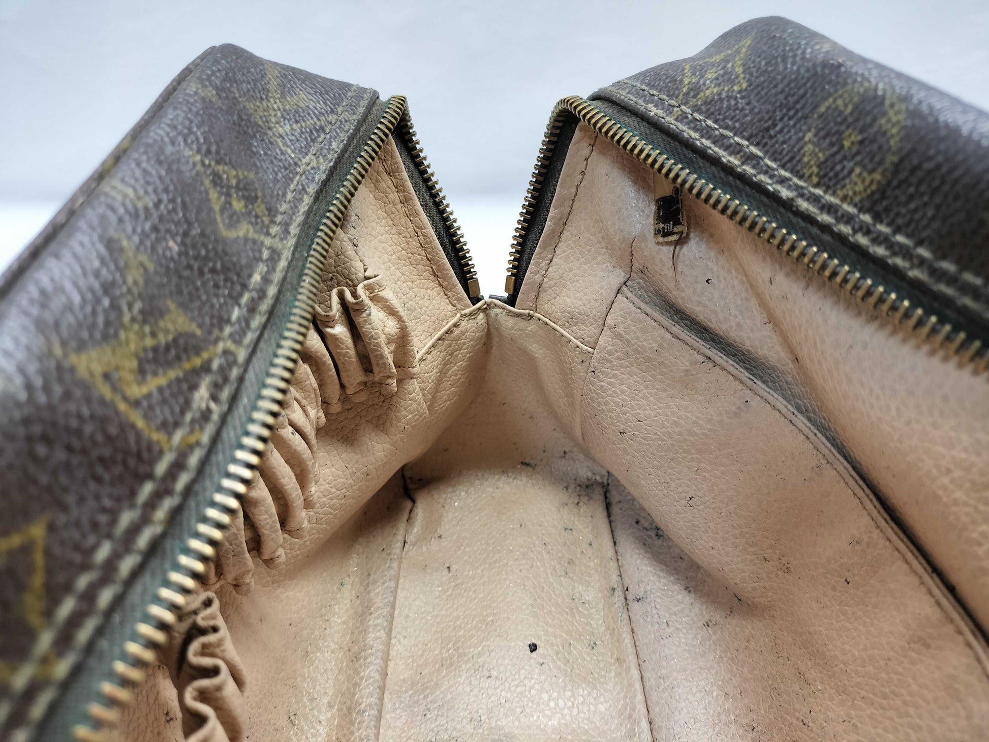 LOUIS VUITTON M47522 Monogram True Towelette Second Bag, Junk, Tag Missing