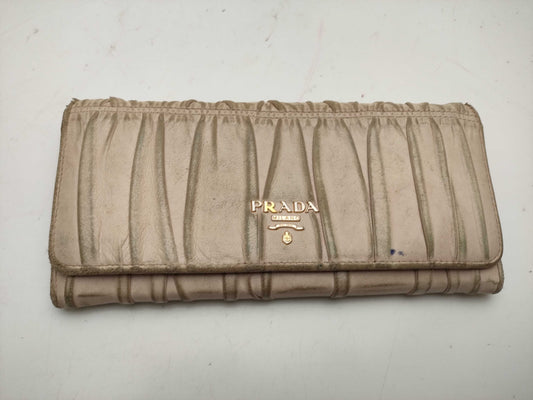 LOUIS VUITTON, PRADA, GUCCI, etc. Wallet Set