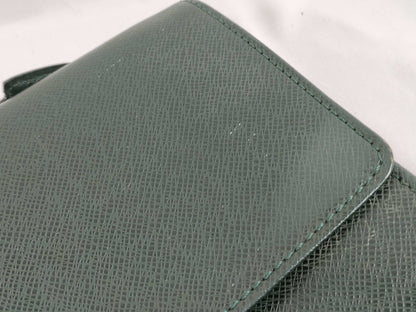 LOUIS VUITTON M30074 Taiga Serviette Clado Business Bag