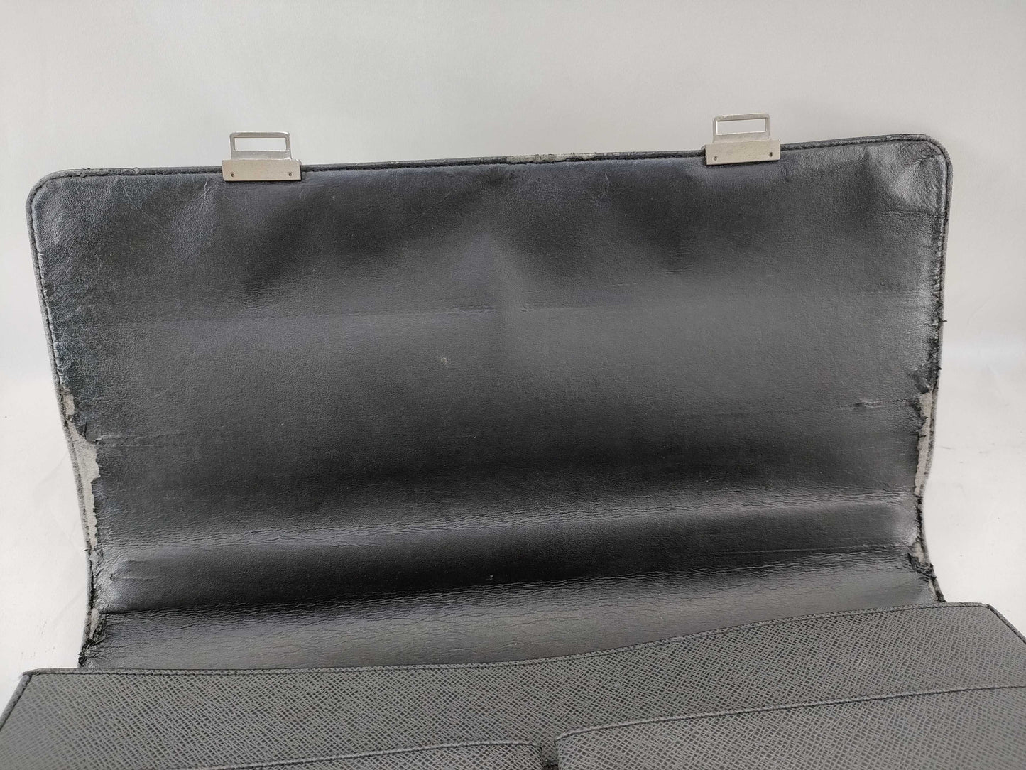 LOUIS VUITTON M30804 Taiga Serviette Tobol Business Bag