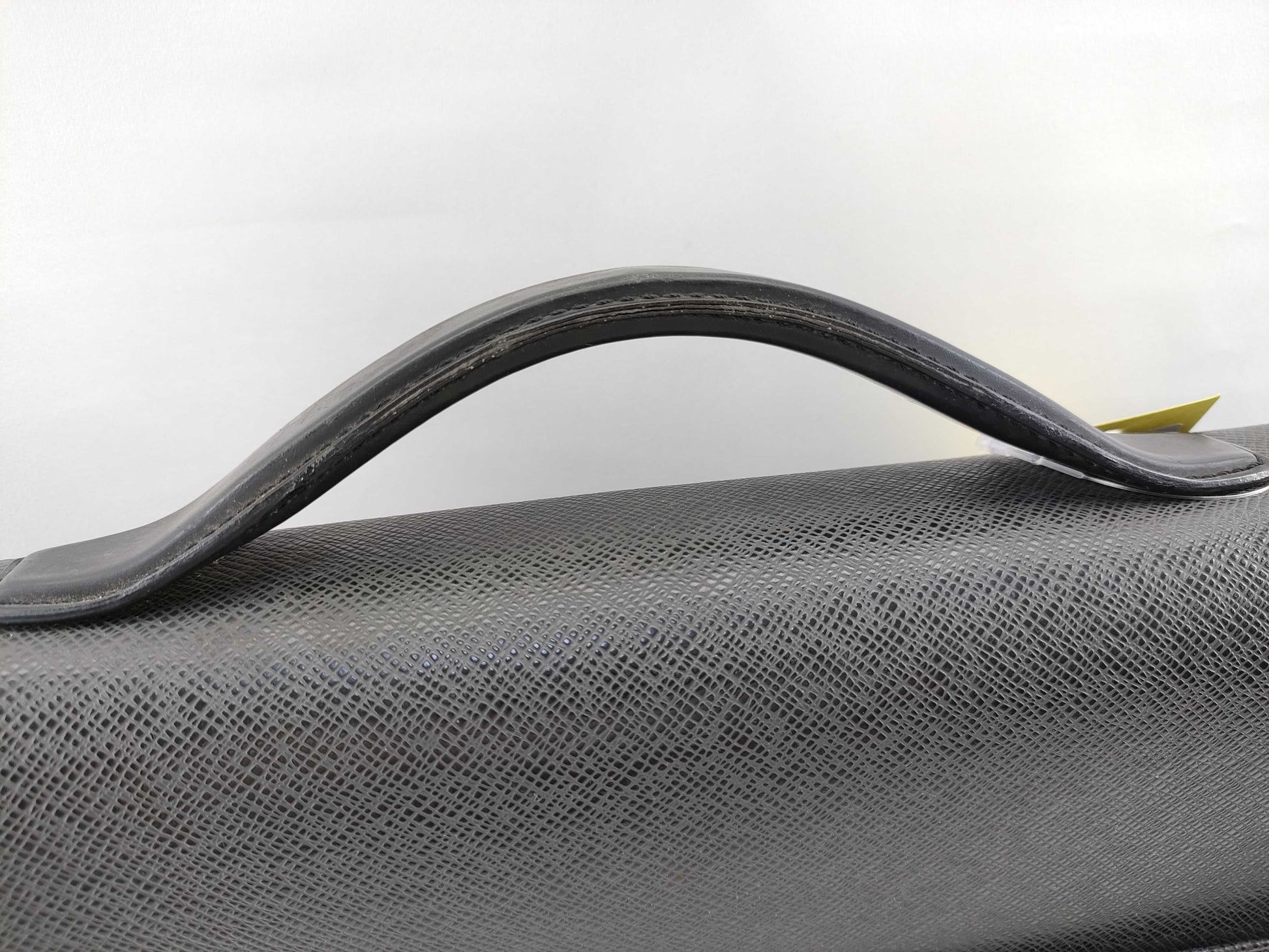 LOUIS VUITTON M30804 Taiga Serviette Tobol Business Bag