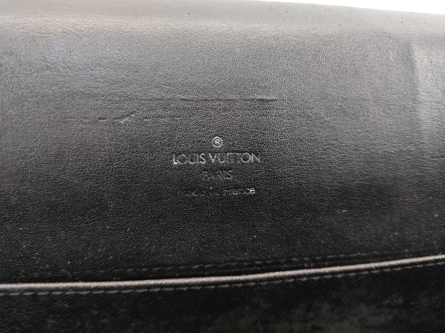 LOUIS VUITTON M30804 Taiga Serviette Tobol Business Bag
