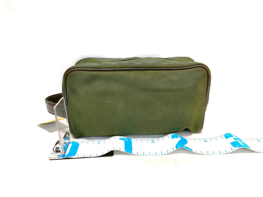 LOUIS VUITTON M30758 Taiga Parana Second Bag