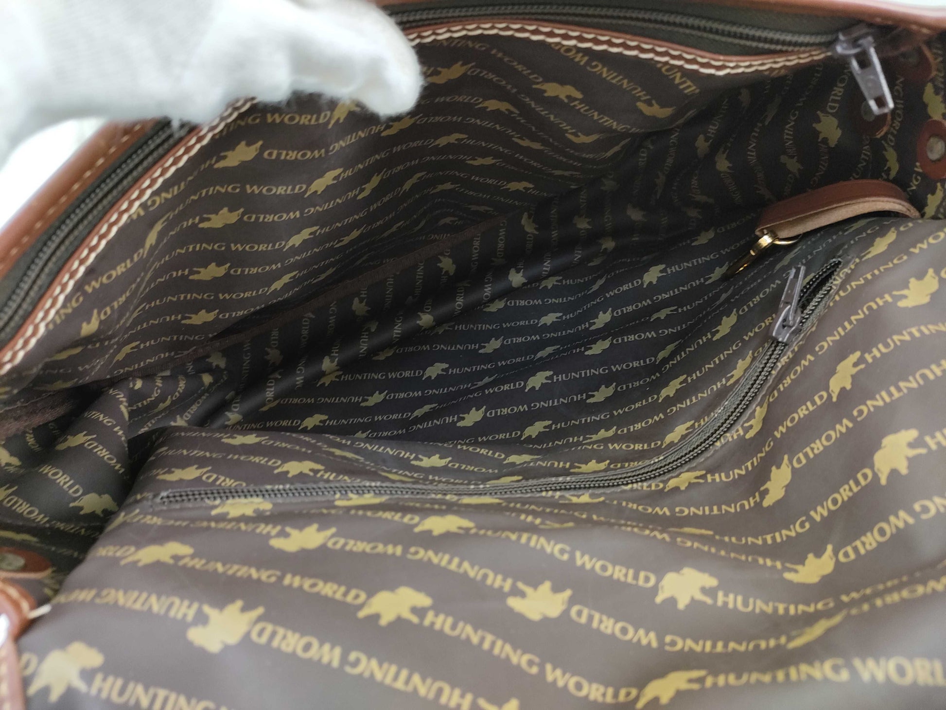 HUNTING WORLD Messenger Bag Shoulder Bag
