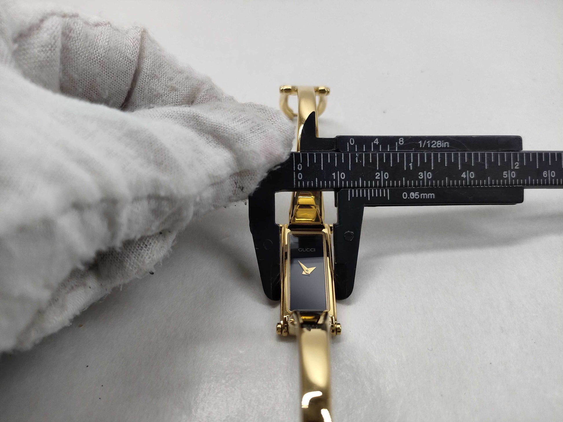 GUCCI 1500 Women's Watch