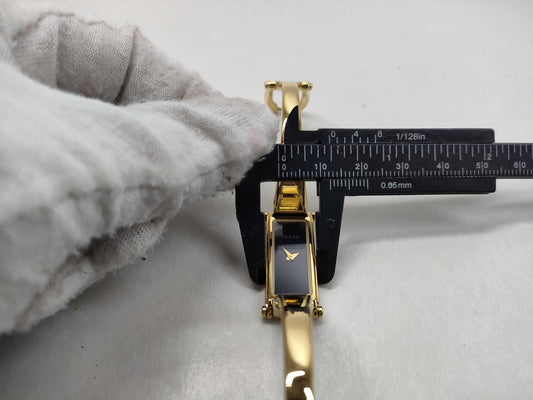 GUCCI 1500 Women's Watch