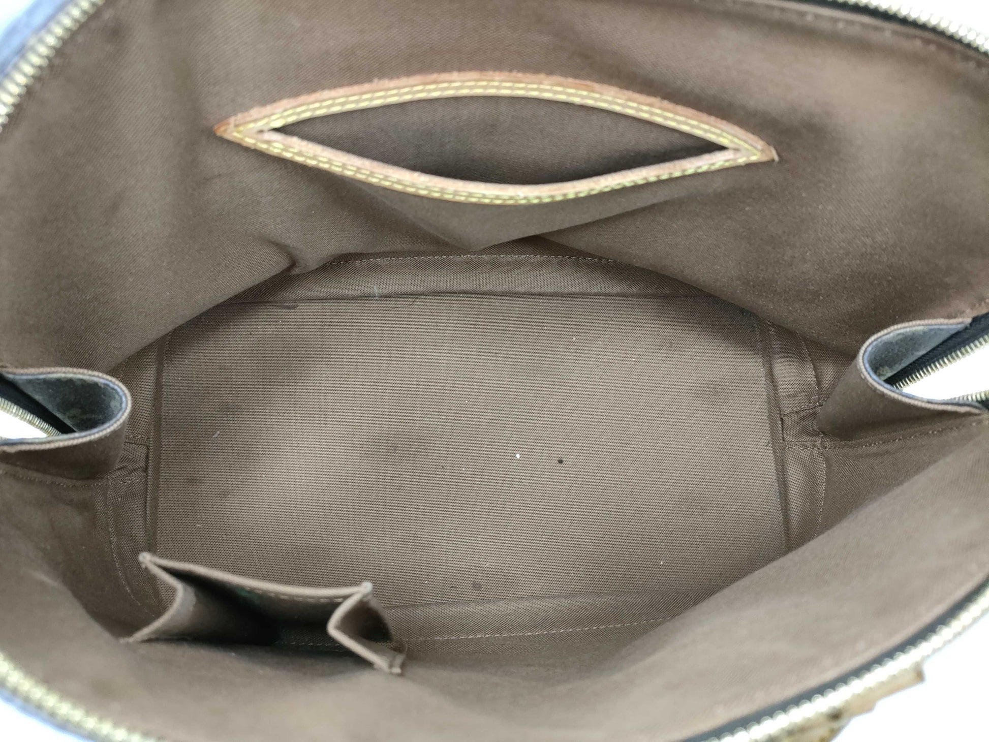 LOUIS VUITTON M40878 Monogram Alma MM Handbag