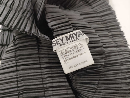 ISSEY MIYAKE Tops Tops