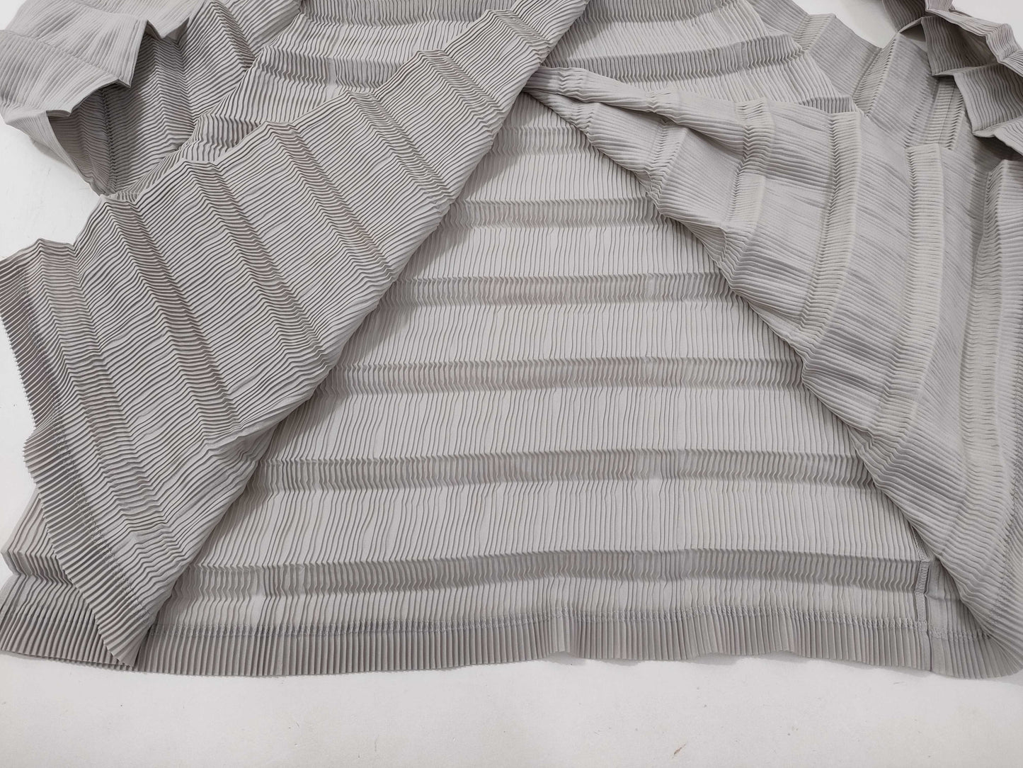 ISSEY MIYAKE Tops Tops