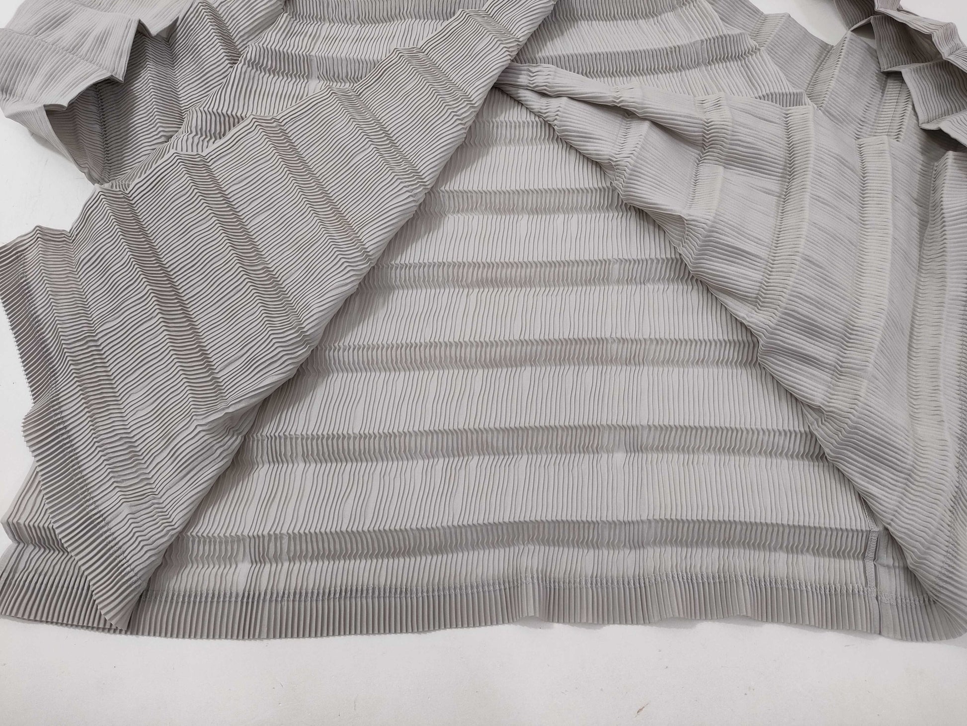 ISSEY MIYAKE Tops Tops