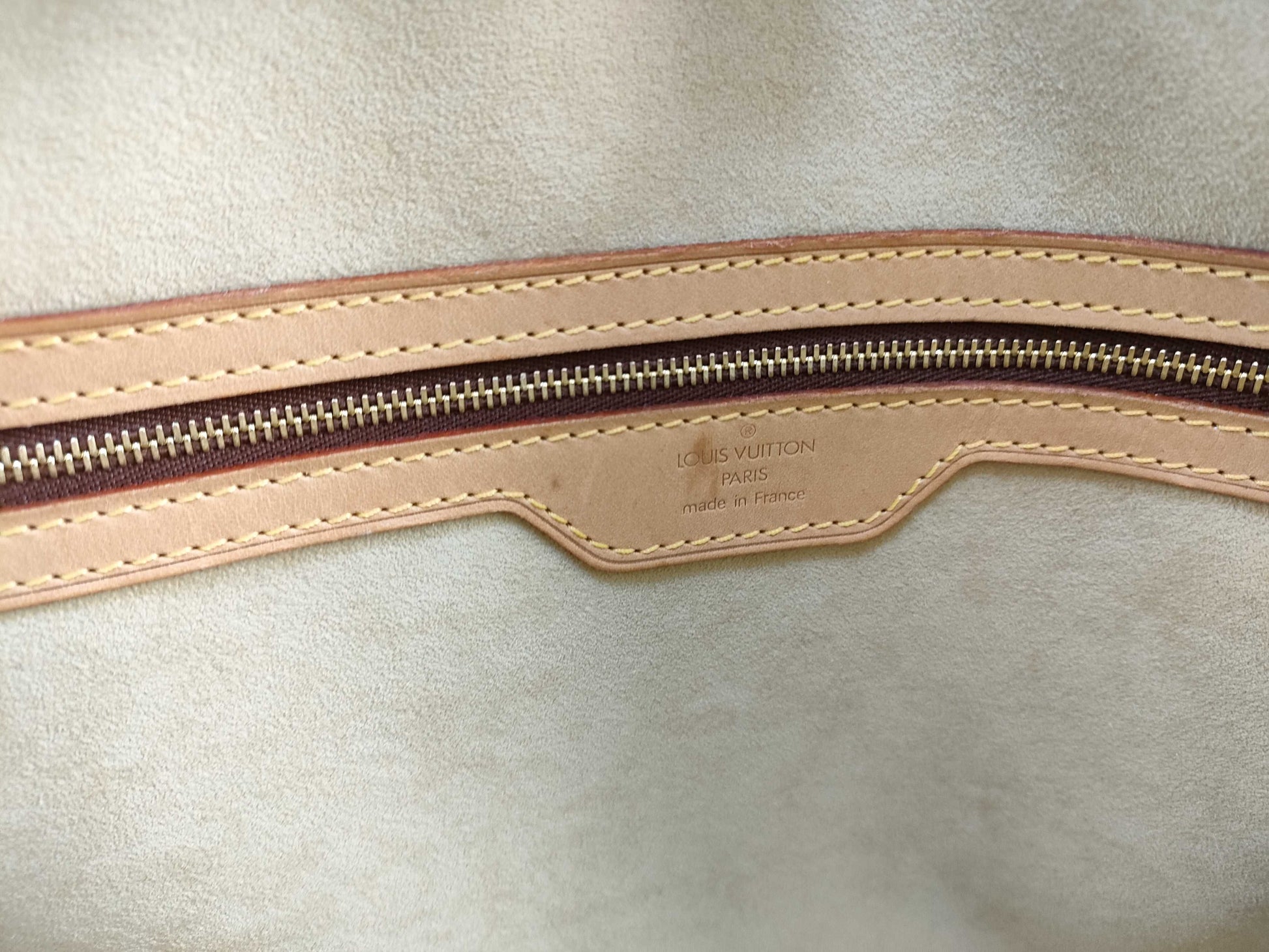 LOUIS VUITTON M53380 Monogram Rivoli Monogram Handbag