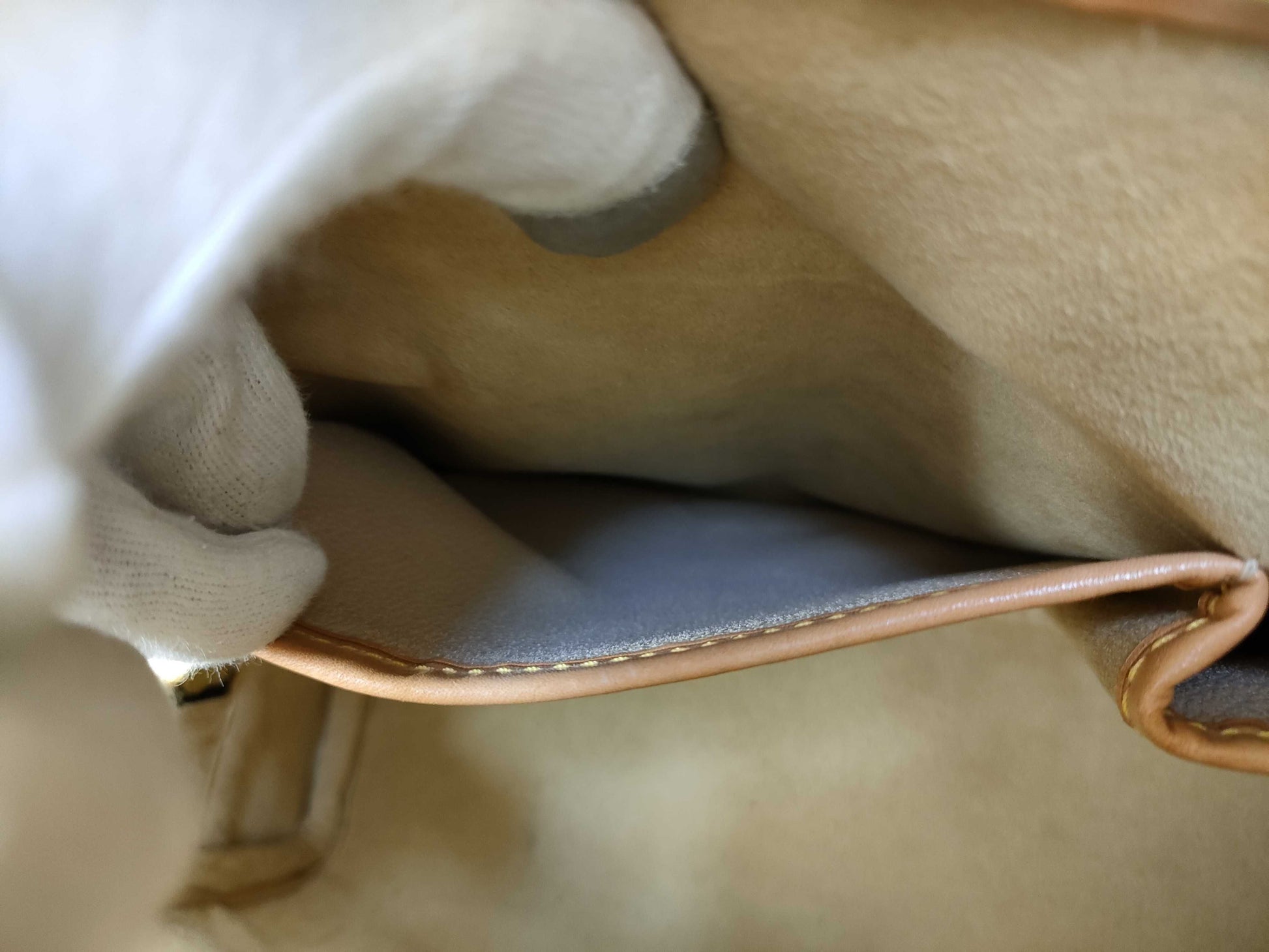 LOUIS VUITTON M53380 Monogram Rivoli Monogram Handbag
