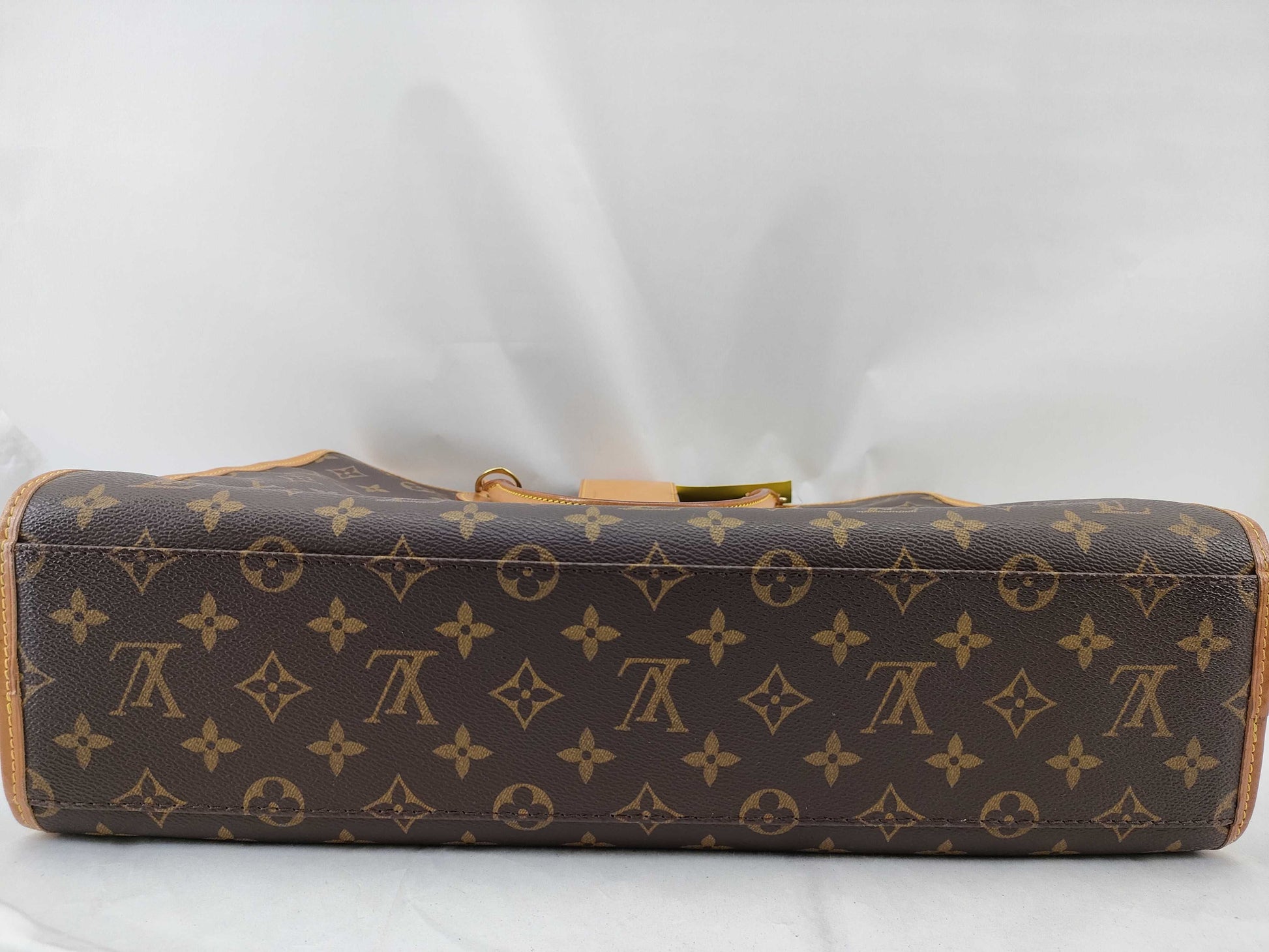 LOUIS VUITTON M53380 Monogram Rivoli Monogram Handbag