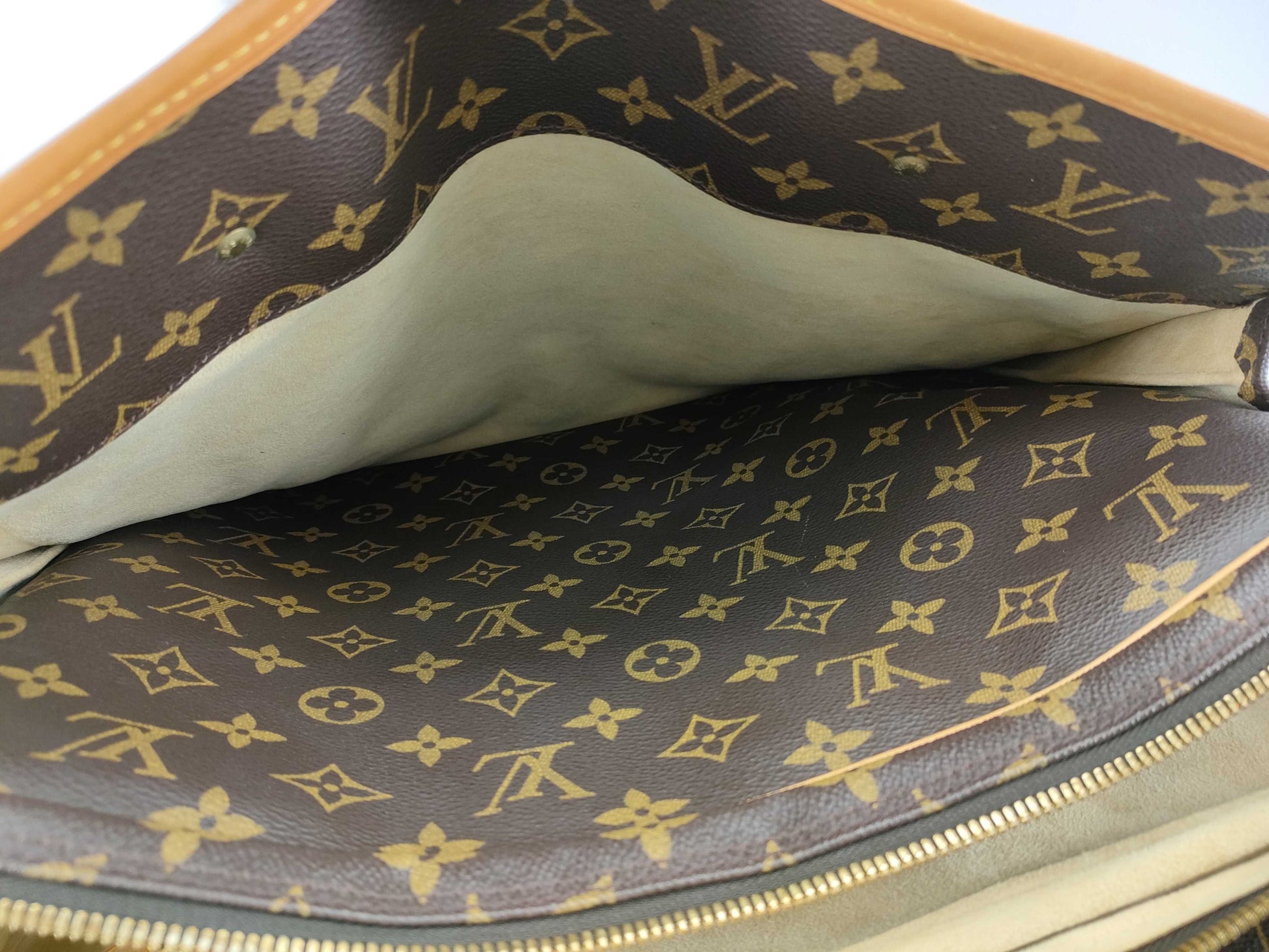 LOUIS VUITTON M53380 Monogram Rivoli Monogram Handbag