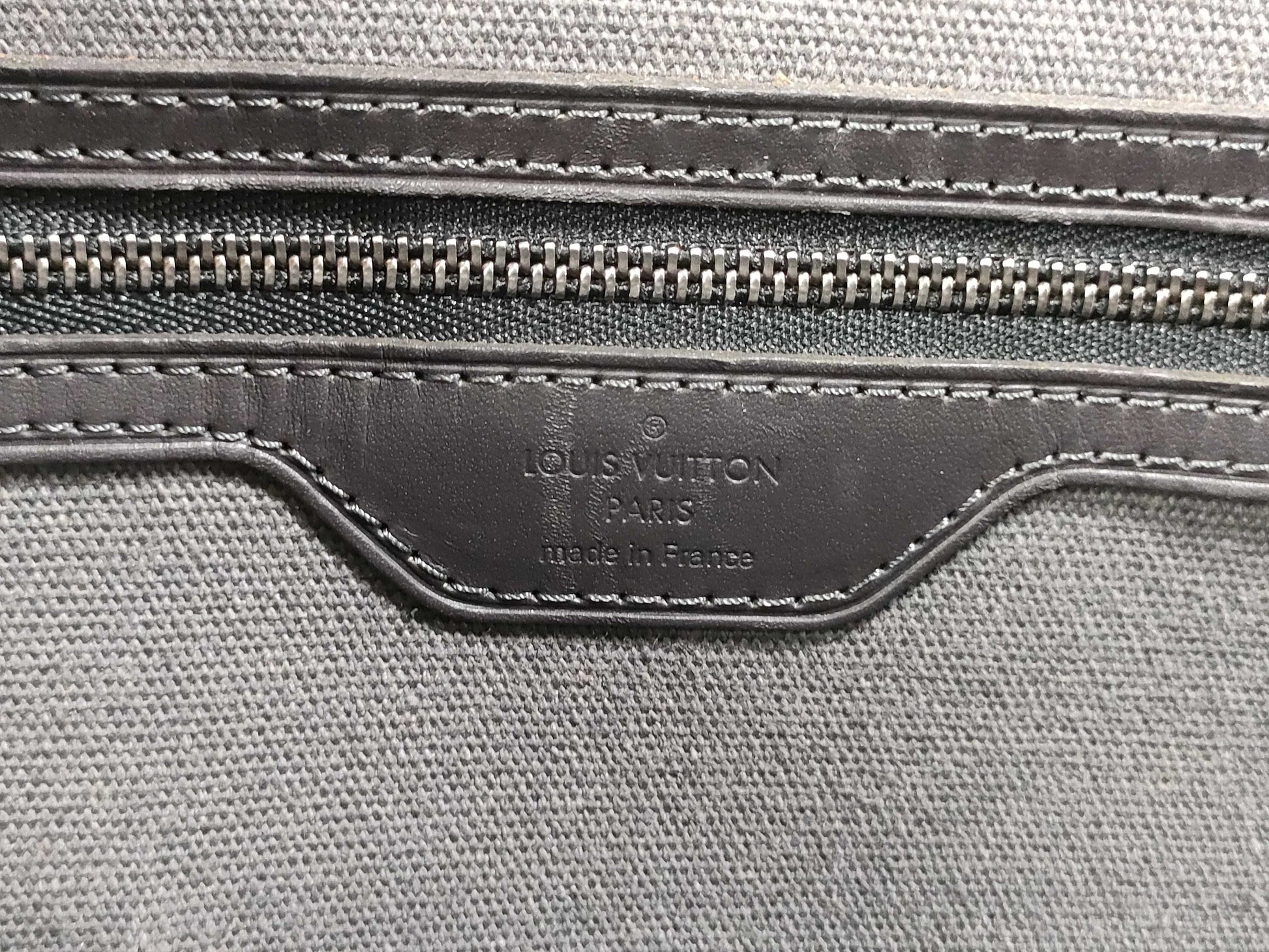 LOUIS VUITTON [Model Number] M97019 Utah Acoma Basalt Business Bag 