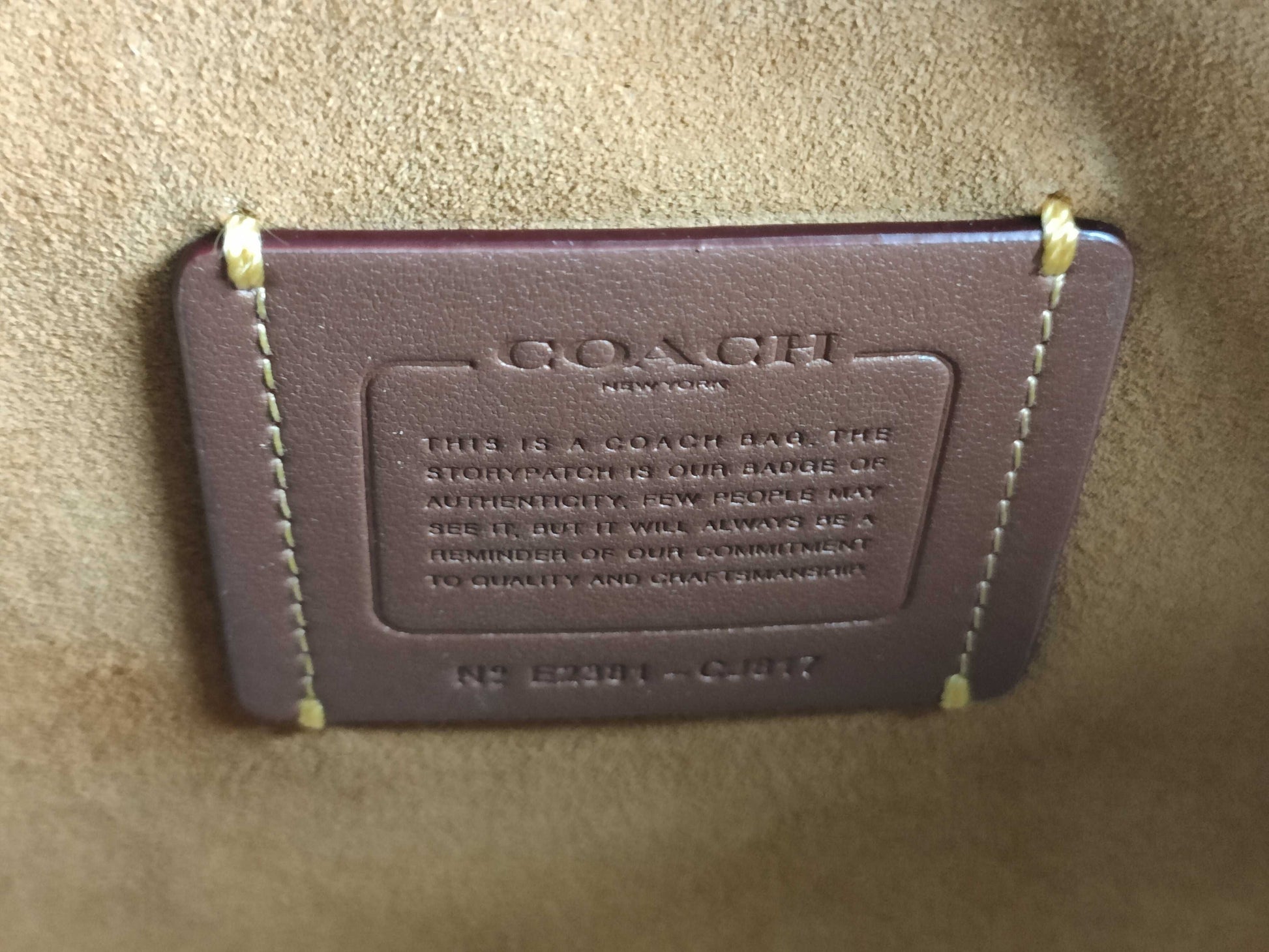 COACH CJ817 Leather Shoulder Bag