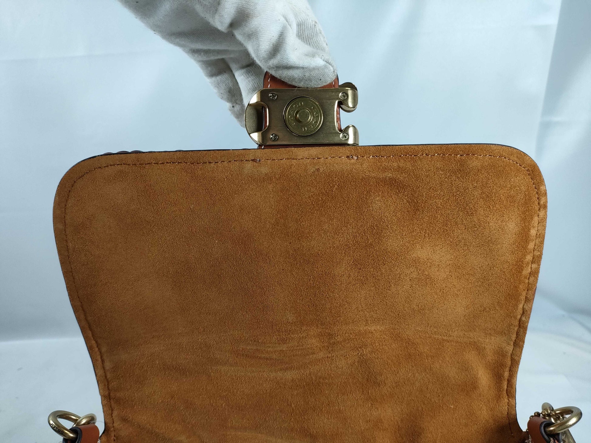 COACH CJ817 Leather Shoulder Bag
