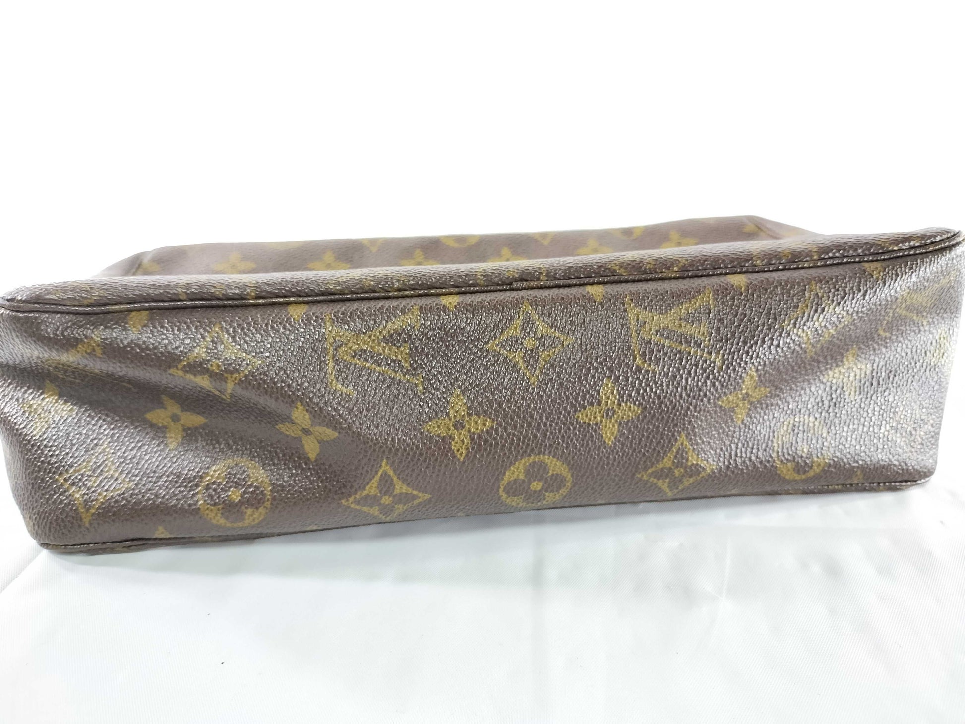 LOUIS VUITTON Monogram True Toilet 28 M47522 Second Bag