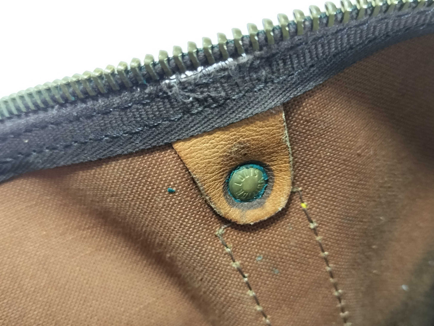 LOUIS VUITTON Monogram Keepall 50 Boston Bag with Torn Zipper Top