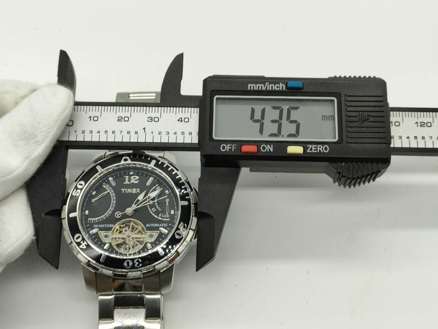 TIMEX series 8 45mm men's watch
