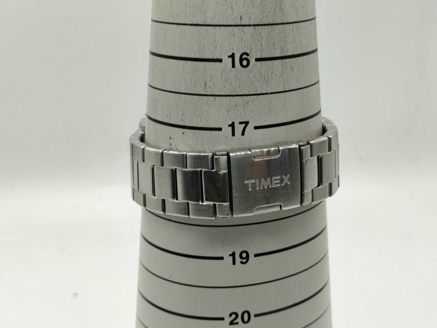 TIMEX series 8 45mm men's watch