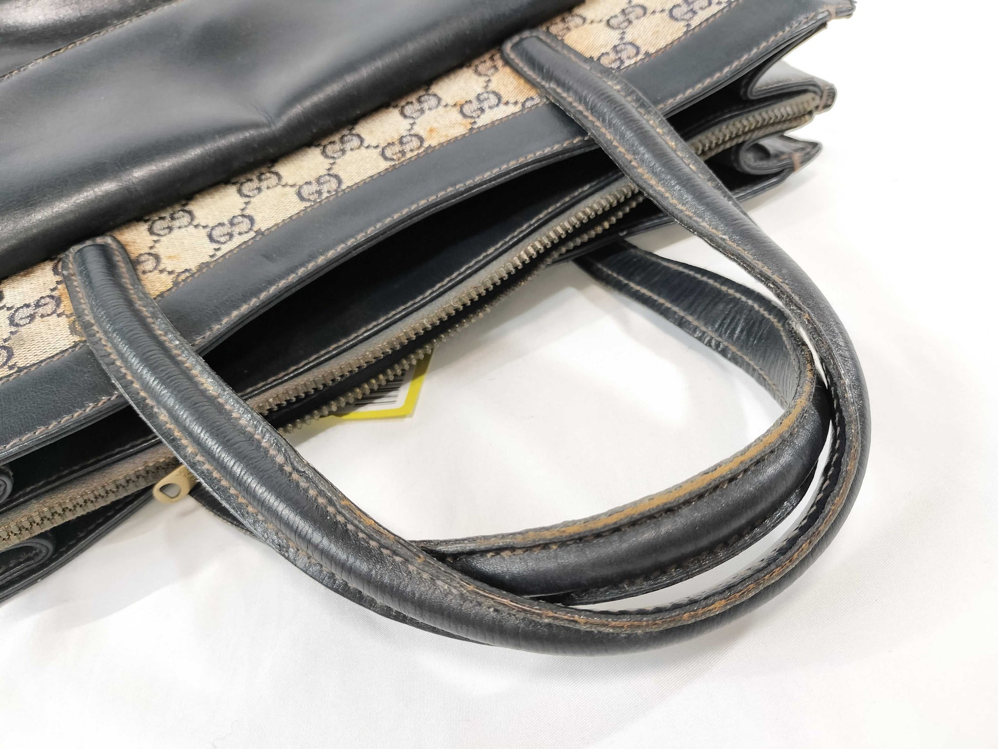 GUCCI GG Canvas Handbag