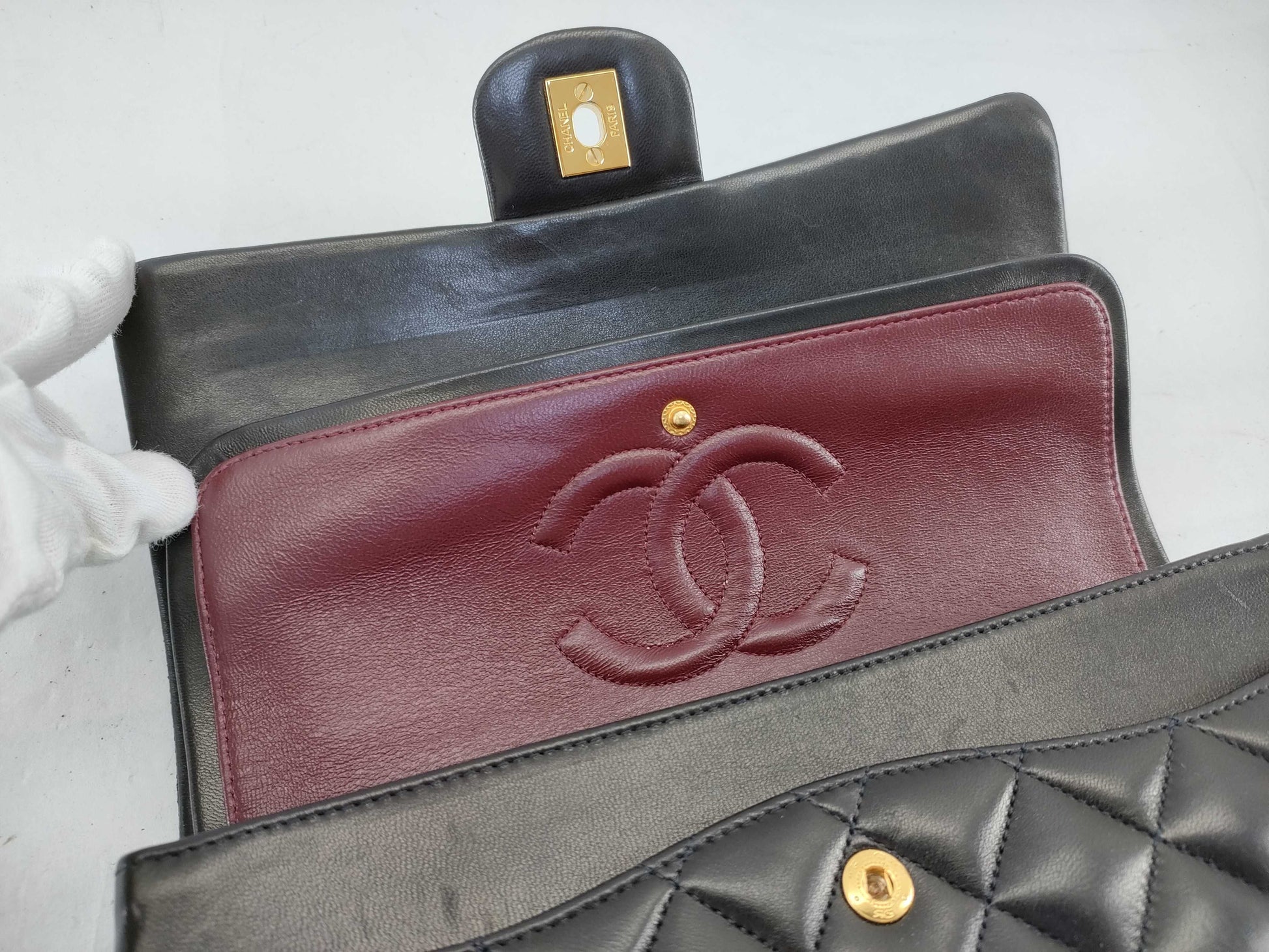 CHANEL [With sticker card] No. 3 Lambskin Matelasse 25 Shoulder Bag