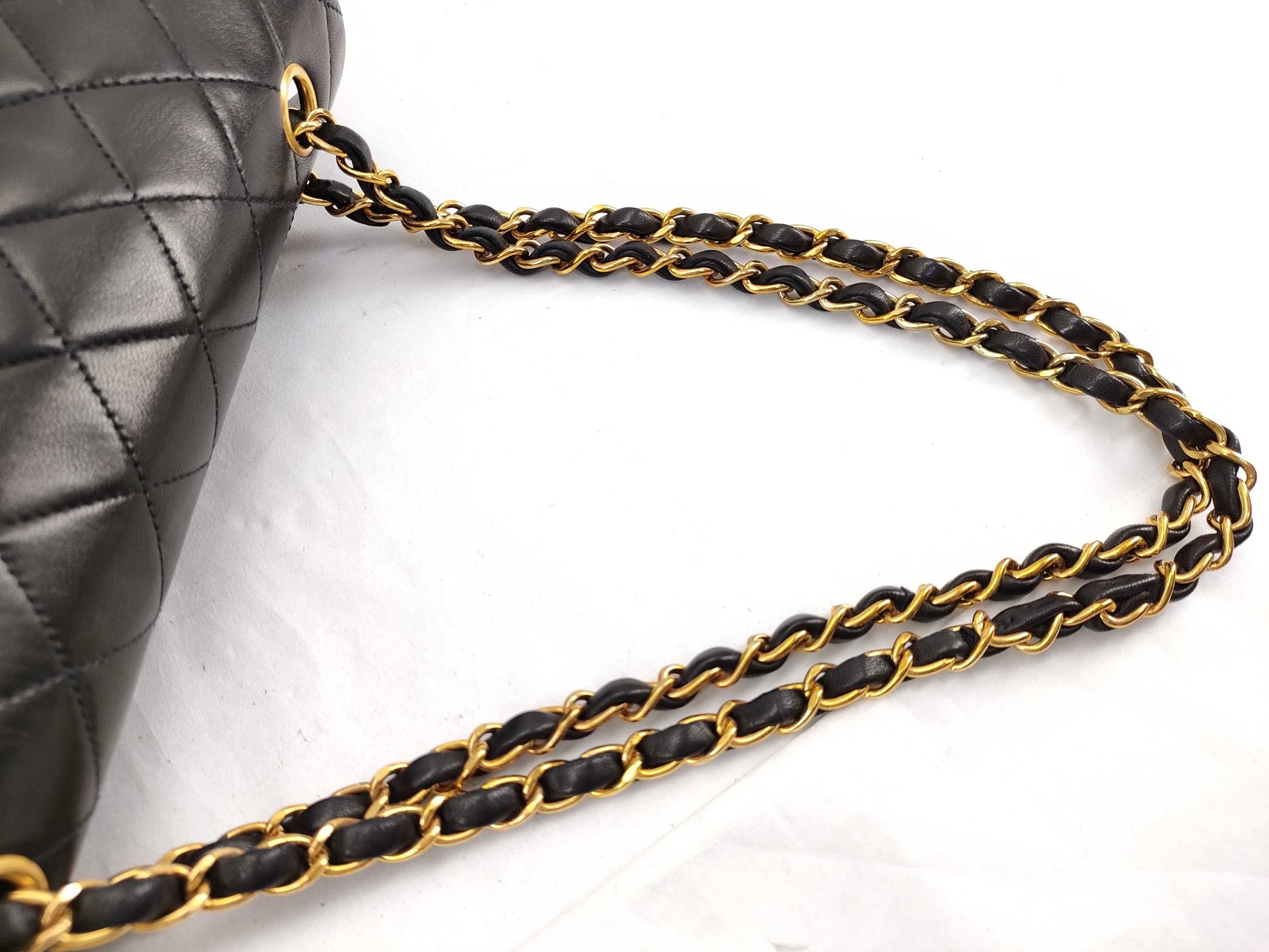 CHANEL [With sticker card] No. 3 Lambskin Matelasse 25 Shoulder Bag