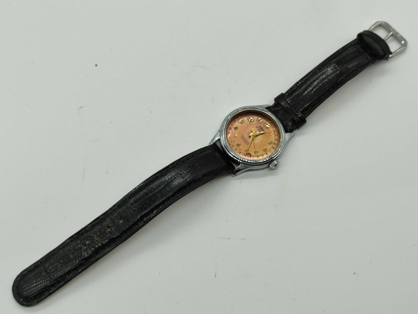 Oris 302-7285B Boys' Watch with Broken Crystal