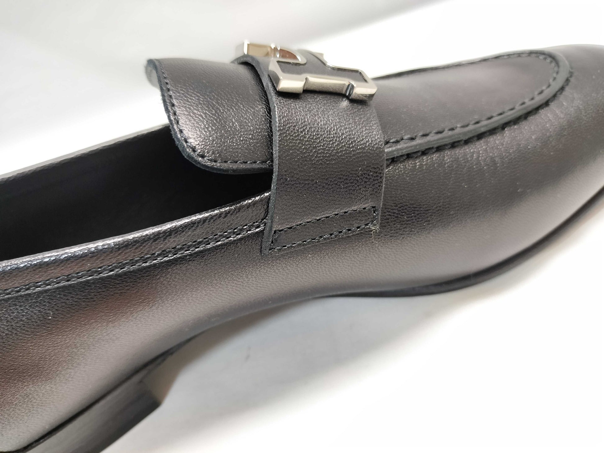 HERMES Paris Moccasin/Black Loafers