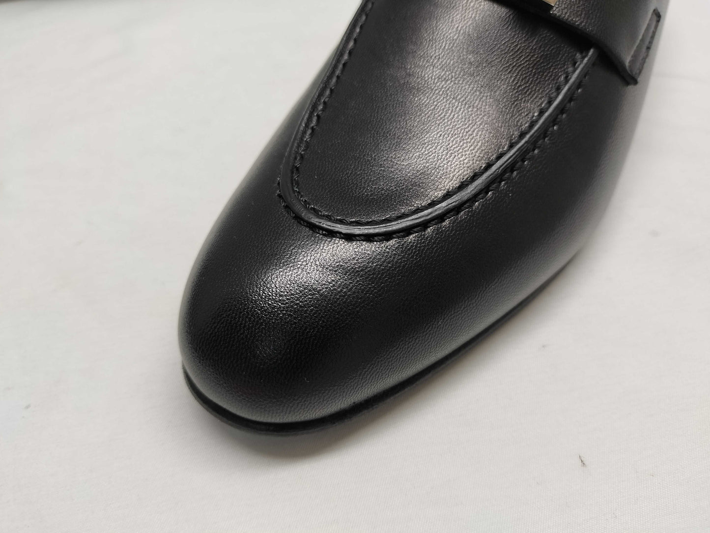 HERMES Paris Moccasin/Black Loafers
