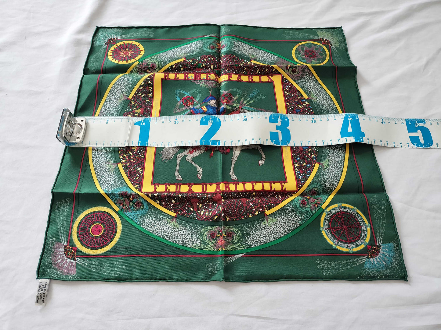 HERMES Carré Skillful Fire 40 Scarf