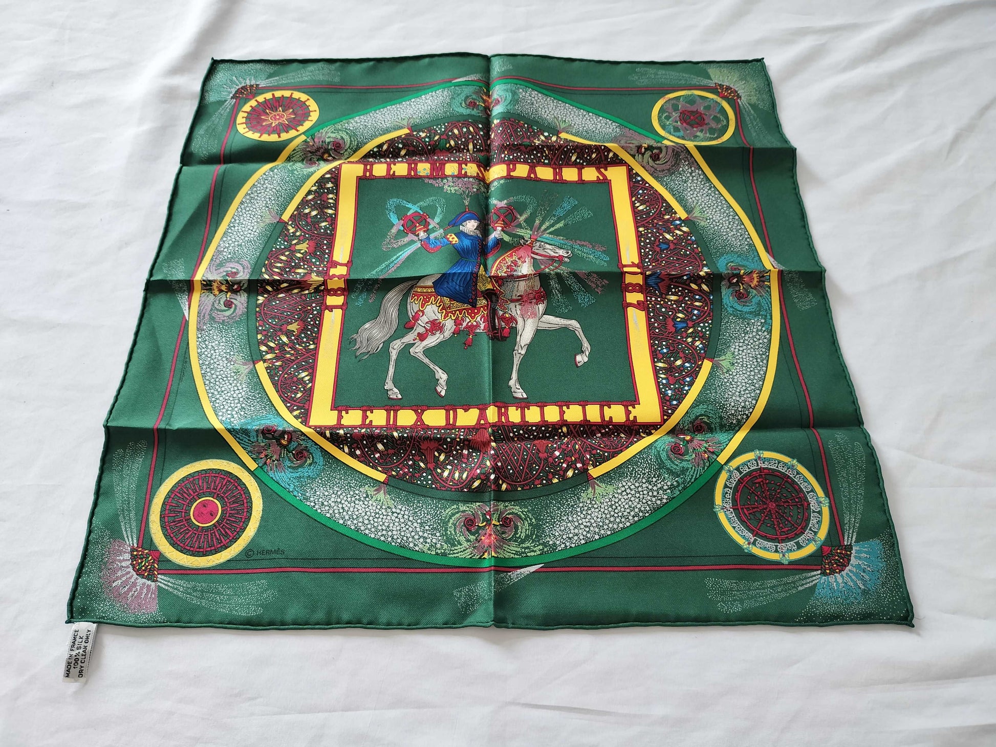 HERMES Carré Skillful Fire 40 Scarf