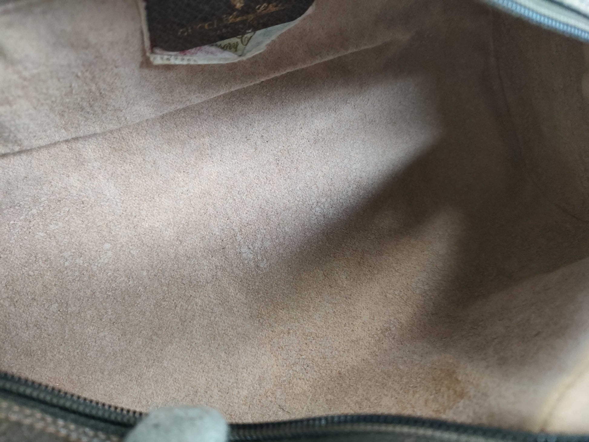 GUCCI GG Supreme PVC Old One-Shoulder Handbag