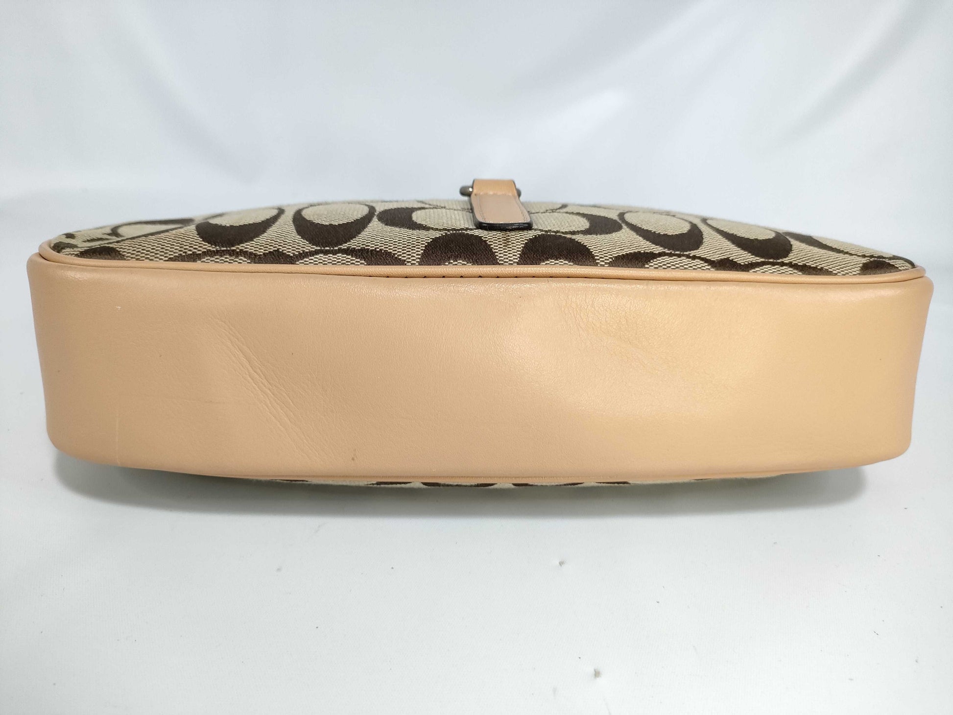 COACH Signature F17919 Signature One-Hand Shoulder Bag