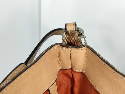 COACH Signature F17919 Signature One-Hand Shoulder Bag
