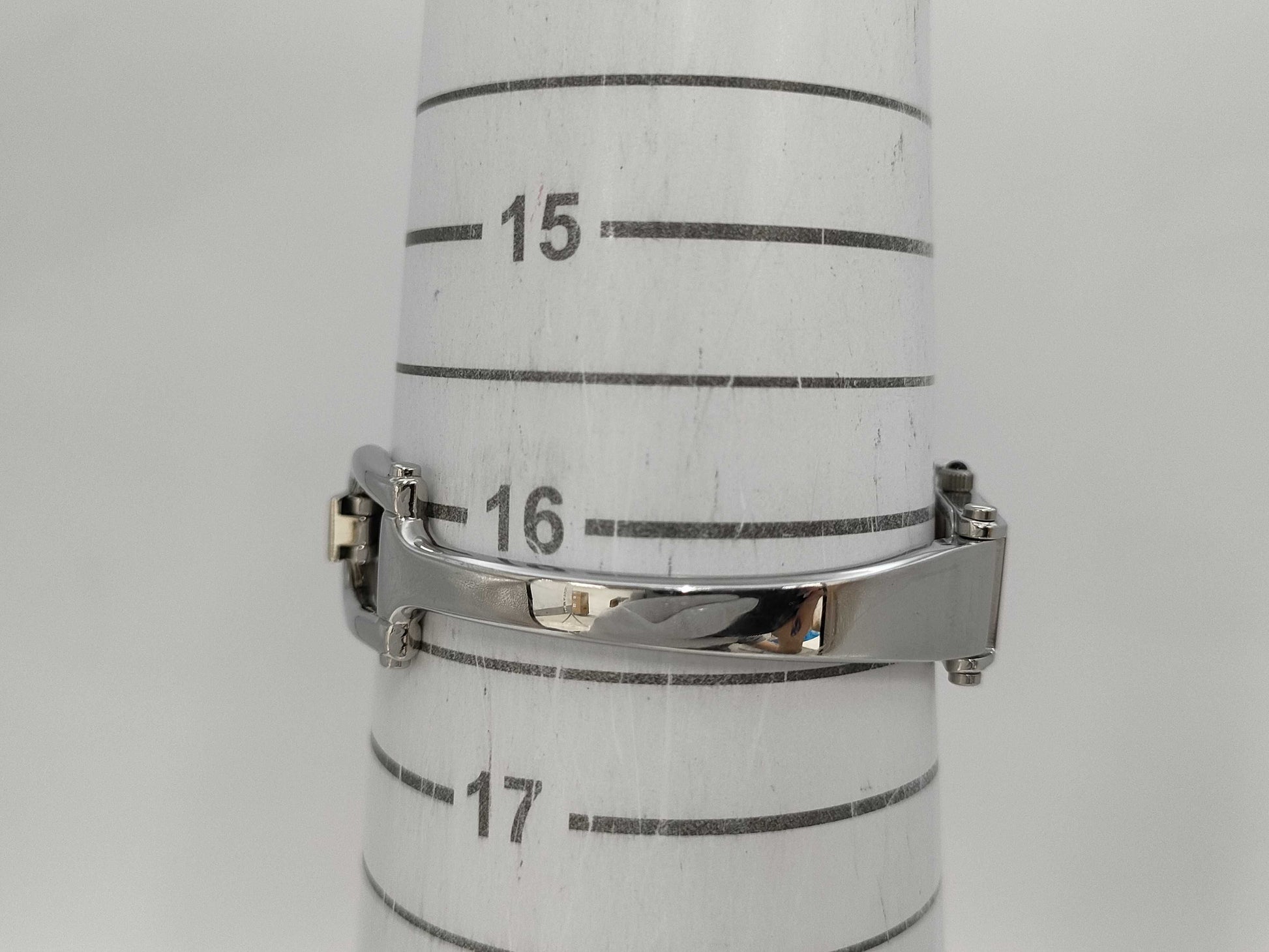GUCCI 1500L Women's Watch