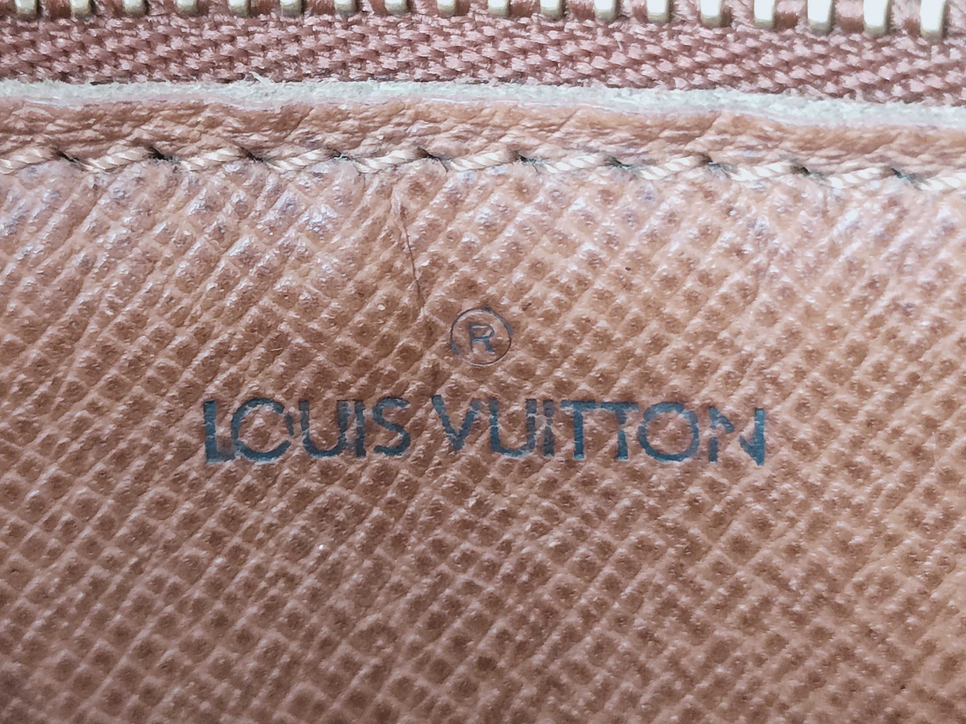 LOUIS VUITTON M51244 Monogram Mini Saint-Cloud Shoulder Bag