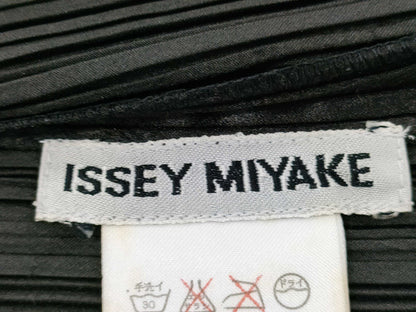 ISSEY MIYAKE Pleated Vest Vest