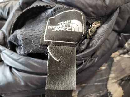 THE NORTH FACE Black Down Jacket