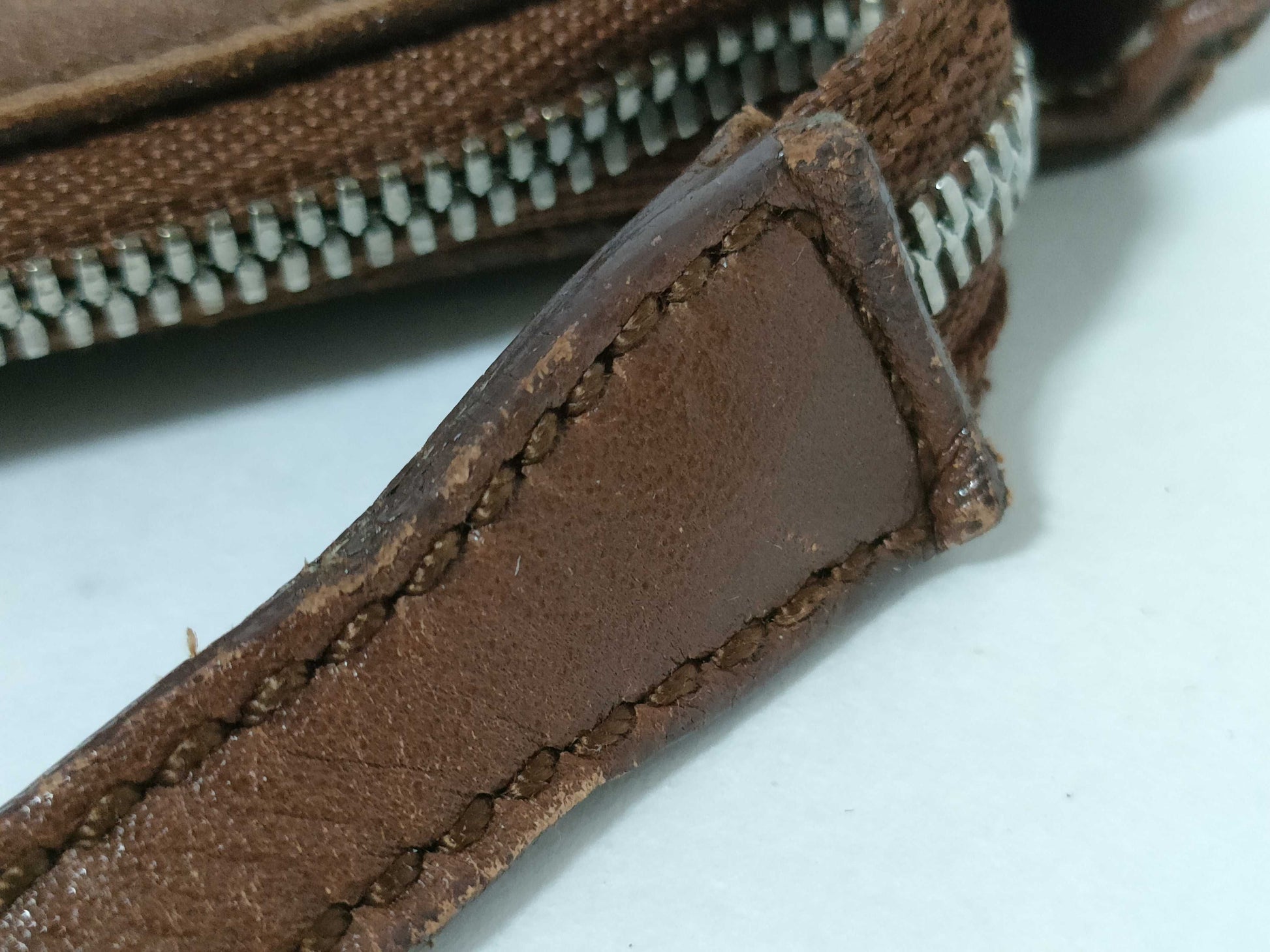 Salvatore Ferragamo Leather Shoulder Bag Shoulder Bag