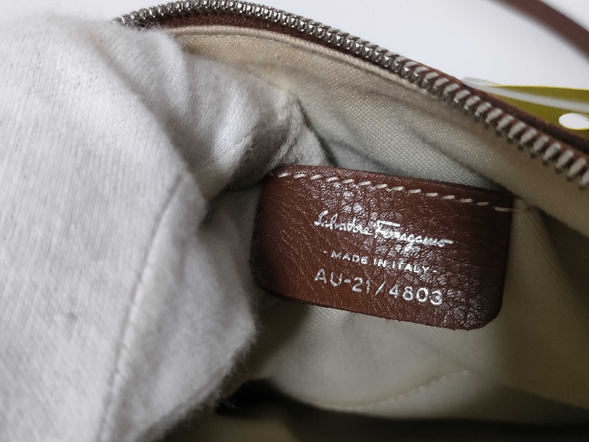 Salvatore Ferragamo Leather Shoulder Bag Shoulder Bag