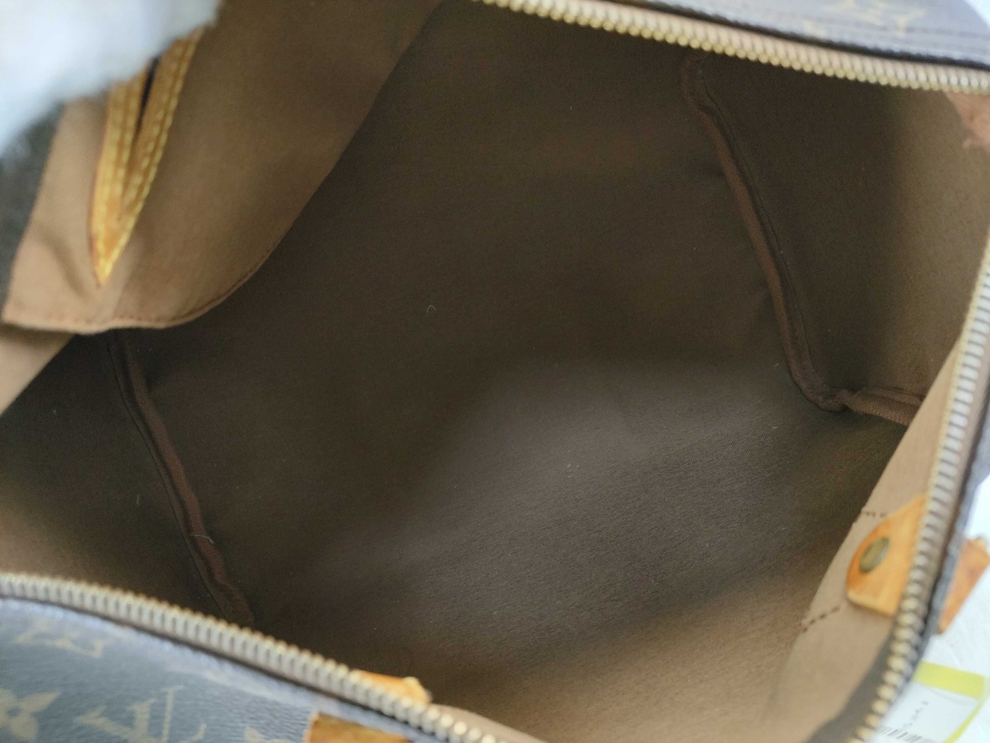 LOUIS VUITTON M41526 Monogram Speedy 30 Handbag